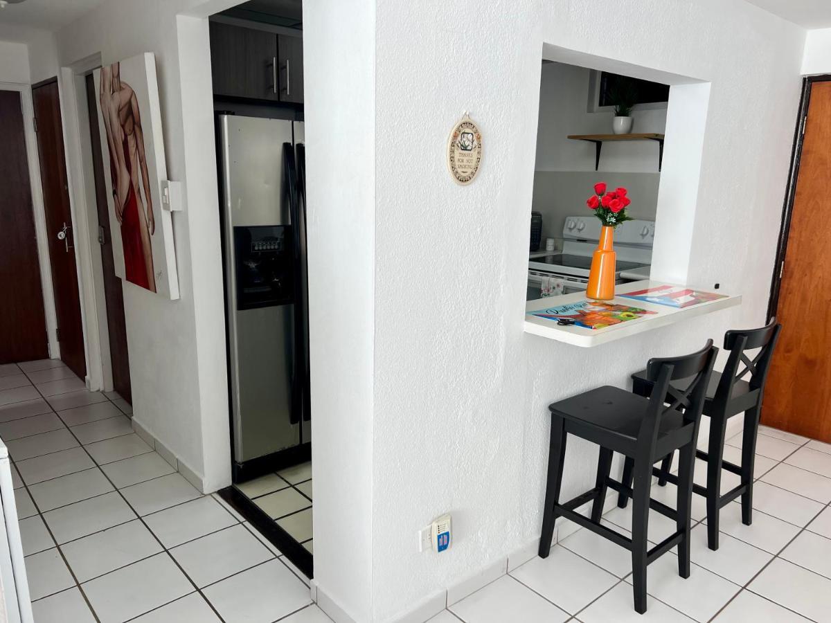 Condado Beachfront Tantra Apartment Сан Хуан Екстериор снимка