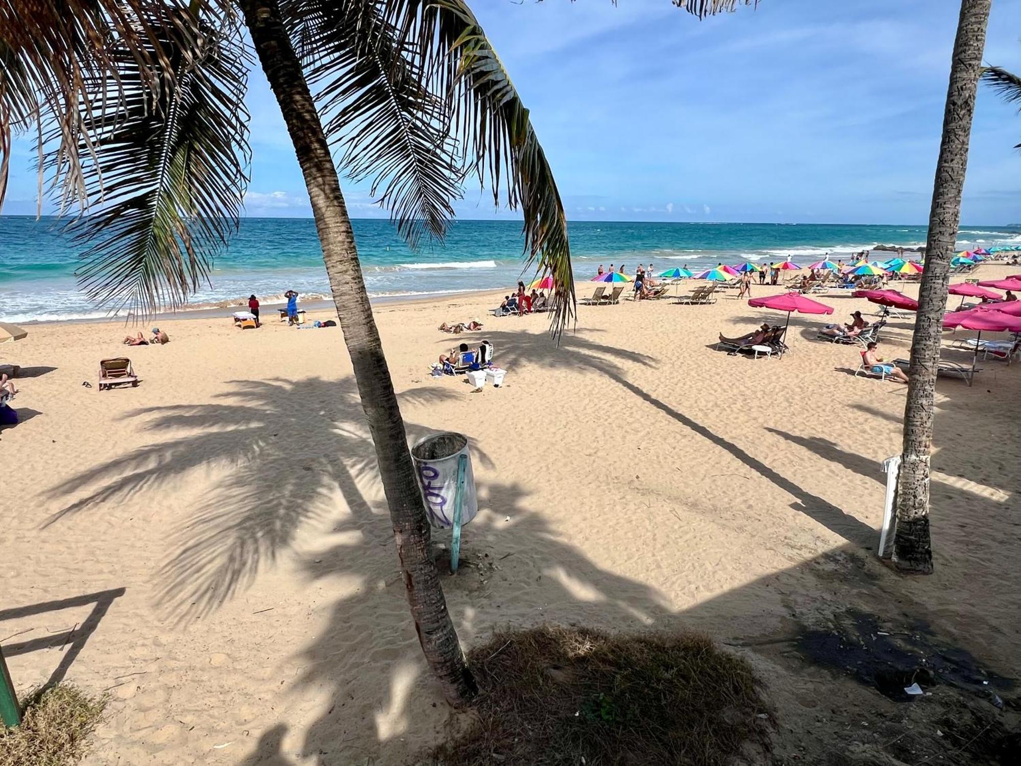 Condado Beachfront Tantra Apartment Сан Хуан Екстериор снимка