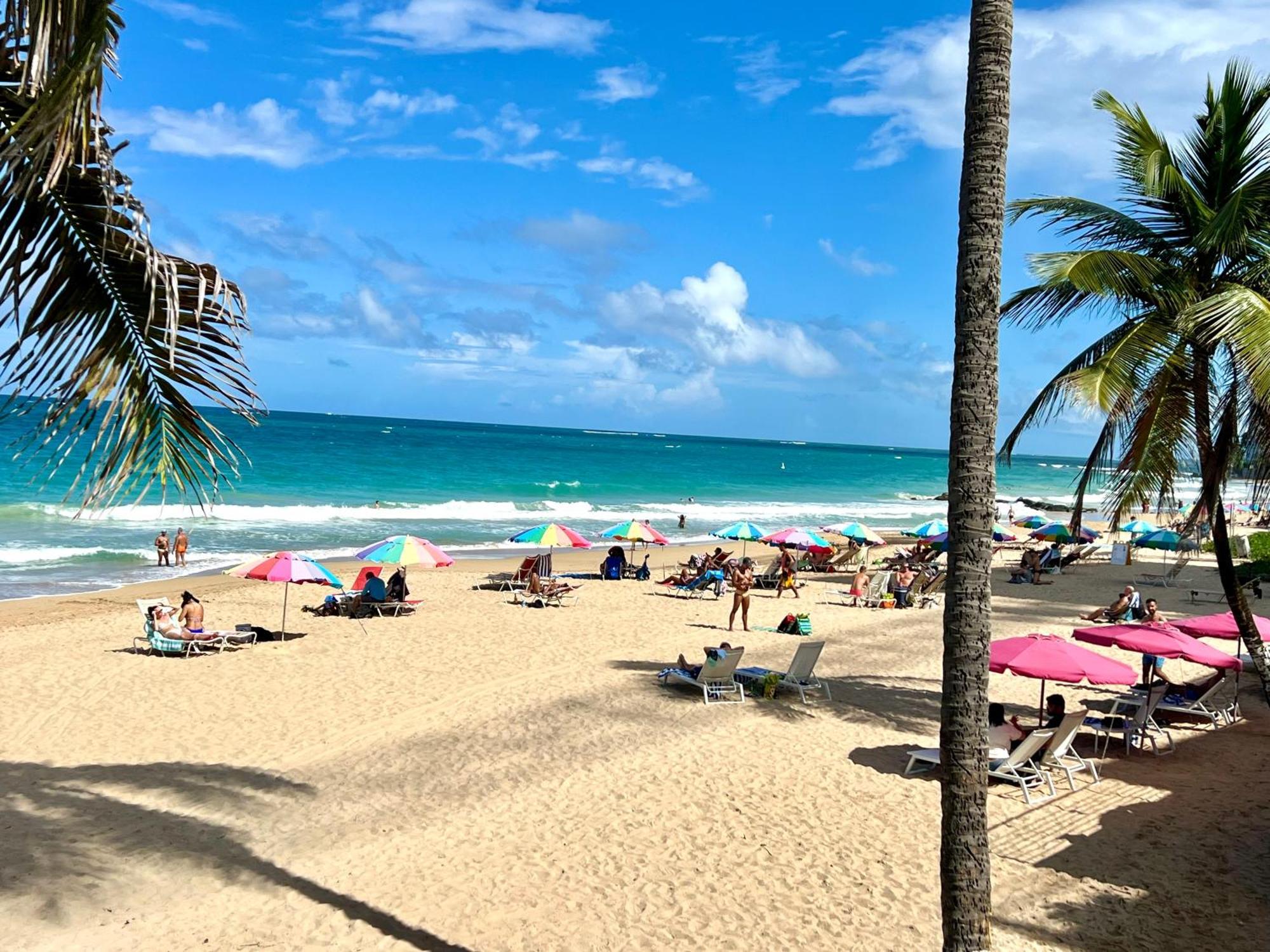 Condado Beachfront Tantra Apartment Сан Хуан Екстериор снимка