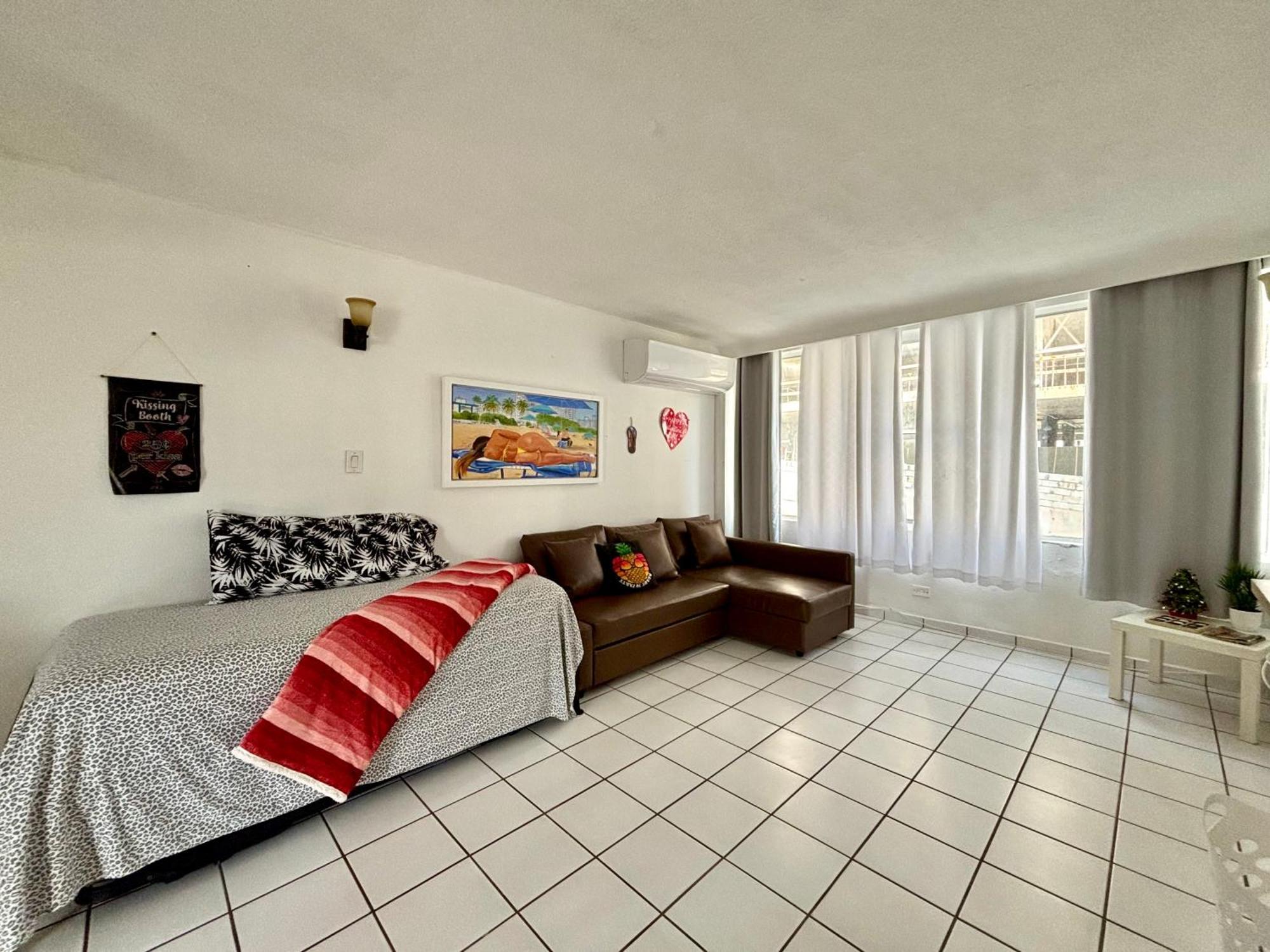 Condado Beachfront Tantra Apartment Сан Хуан Екстериор снимка