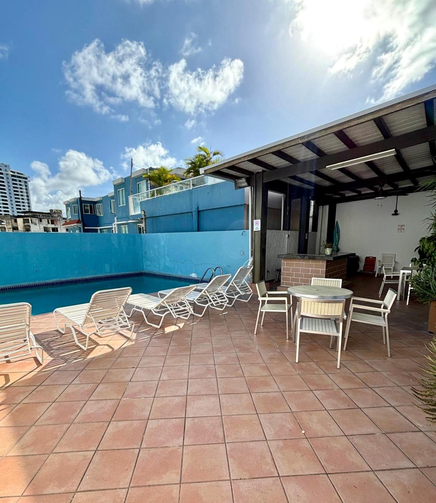 Condado Beachfront Tantra Apartment Сан Хуан Екстериор снимка